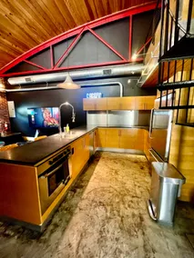 Hangar Lofts+001~ Walk to Football Stadium - Image 3