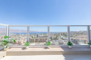 Amazing View, Relaxing Balcony & Pool - Image 4