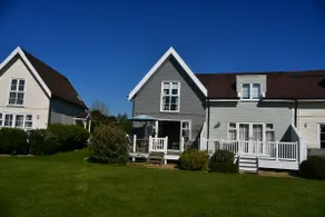 Cotswold Water Park Lodge - Image 3