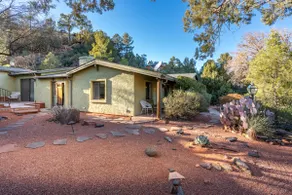 Uptown House - Hot Tub, 5 min to Shops/Food/Trails - Image 2