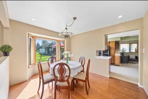 Vancouver Airport Tudor House - 2000sf - Image 4