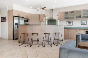 The Seahorse ~ Family & Pooch Friendly Home - Image 5