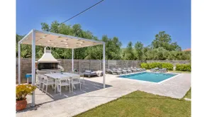 Ruvelis private pool villa - Image 5