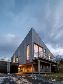 Spectacular newly built house with a lovely view! - Image 2