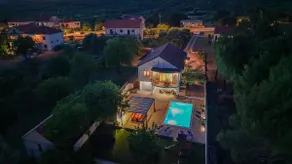Villa R&B heated pool - Image 2