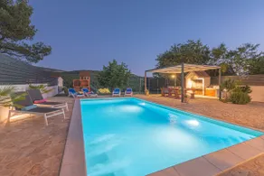 Villa R&B heated pool - Image 4