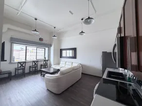 #1 Executive Stay Condo, close to HSC and UofW - Image 2