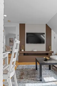 Downtown King Suite Sanctuary 2 Min to Waterfront - Image 5
