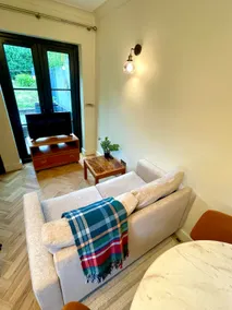 Self Contained Two Bed Annexe with Private Access - Image 3