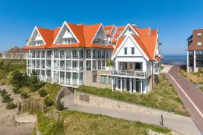 Vackert familjestrandhus på sanddynerna med pool - Image 2