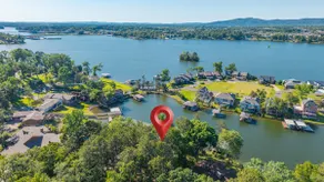 Custom Lakefront House w/slip! Great Location - Image 3