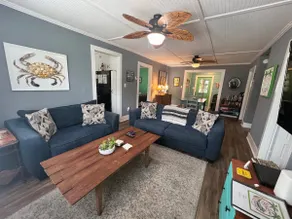 Key Lime Lounge steps from the beach! - Image 2
