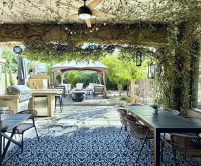 STUNNING 6 bd+ Luxury Villa Private Pool Golf Lake - Image 4
