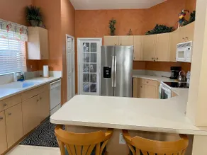 Spacious and beautiful single family home - Image 2