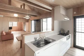 Large windows overlook the ocean! A rental villa made of natural materials in front of a quiet harbor: Amakusa Retreat House - Image 4