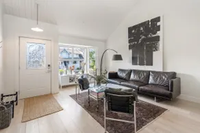 1,600 sqft Vintage style Beach House in Kitsilano - Image 4