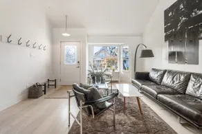 1,600 sqft Vintage style Beach House in Kitsilano - Image 5