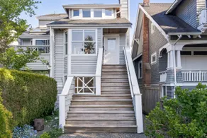 1,600 sqft Vintage style Beach House in Kitsilano - Image 3