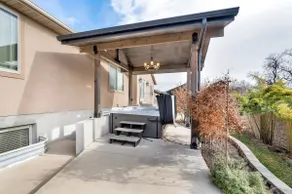 A House of Cash | Sauna, Hot Tub & Gym - Image 4
