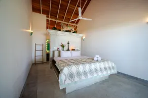 Top-rated 3-BR Beach Front Villa with Chef & Staff - Image 3