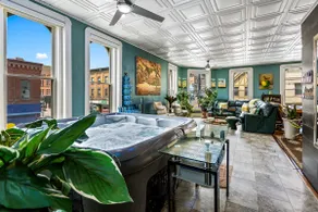 Hotel House Downtown Loft - Image 2