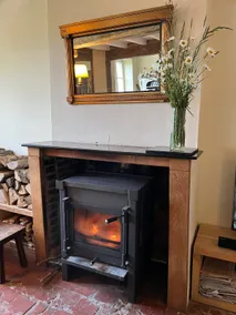 Spacious & Cozy House | Large Garden | Wood Stove - Image 5