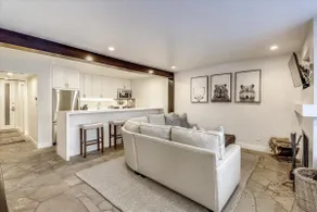 Fifth Avenue # 2: 3 BR / 2 BA ejerlejlighed i Aspen, 8 sovepladser - Image 5