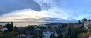 Stunning Views & Sunset Deck | Near Climate Pledge - Image 3