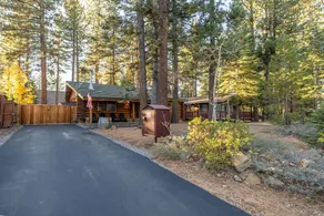 Cozy Rustic Log Cabin Oasis, Dog Friendly, Hot tub - Image 5