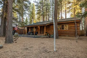 Cozy Rustic Log Cabin Oasis, Dog Friendly, Hot tub - Image 4