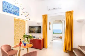 Capri The Sea Suite sea view in Piazzetta - Image 3