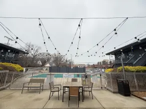 Oasis. Downtown Nashville. Bars, Shops, Food. Pool - Image 3