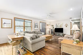 Tuck's Treasure: Walk to Lake Michigan, Private Hot Tub, Fire Pit, Deck, Grill - Image 5
