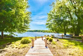 Spacious updated lakefront home with incredible views and personal dock/beach - Image 4
