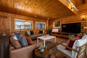 Large Reunion Cabin Near Lake and National Parks! - Image 2