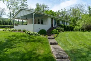 Creekside in Bluemont, Virginia - Image 2