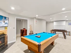 Alpine Basecamp: Hot Tub, Pool Table, Foosball, AC - Image 4