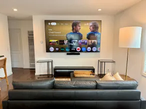 2bd House•98” TV•King Bed•Parking•AC•Near Biotechs - Image 3