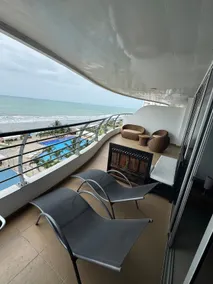 Beautiful Fontainebleau Building, Facing the Sea ***** - Image 2
