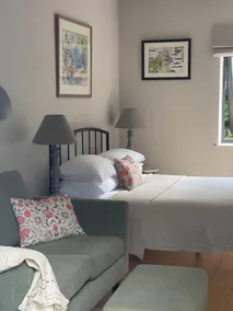 Peaceful Garden Retreat in Tunbridge Wells - Image 5