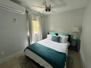 Tranquil Beach Apartment - Image 5