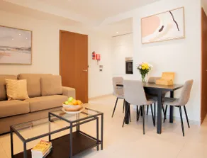 Bentley Holiday Apartments - West One - Image 5