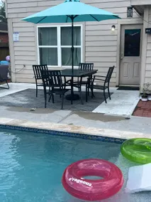 H1-3BR(3miles to IAH)Not heated- POOL - Image 3