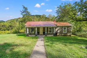 Emma's Farmhouse - Image 3