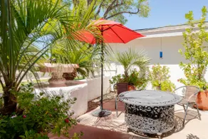 Tempe ASU Home 8 beds & Salt Water Pool - Image 3