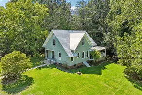 Historic charm in downtown Tryon; 18 Minutes from Tryon Intl Equestrian Center - Image 2