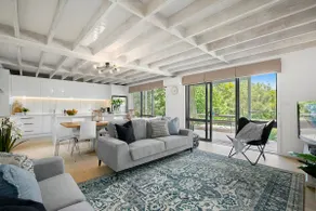Contemporary Coastal Retreat er dit luksus hjem v��k fra hjemmet. - Image 3