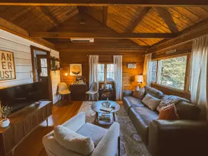 The Little Lake Cabin w/ hot tub, kayaks & firepit - Image 2
