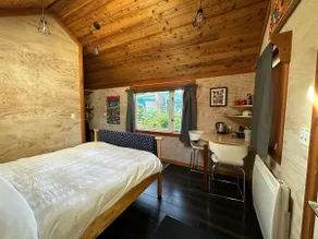 Tidy House in the Heart of Vashon - Image 3