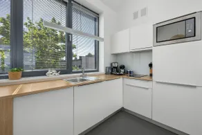 Laguna Boulevard Apartments with Sea View - Image 3